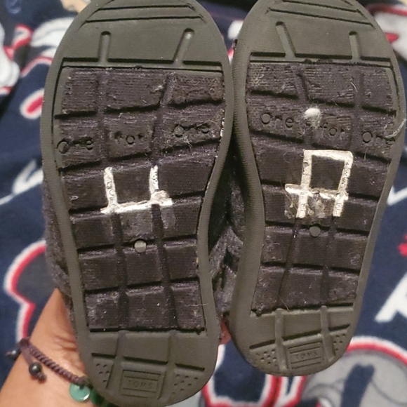 Shoes - Picture 3 of 3